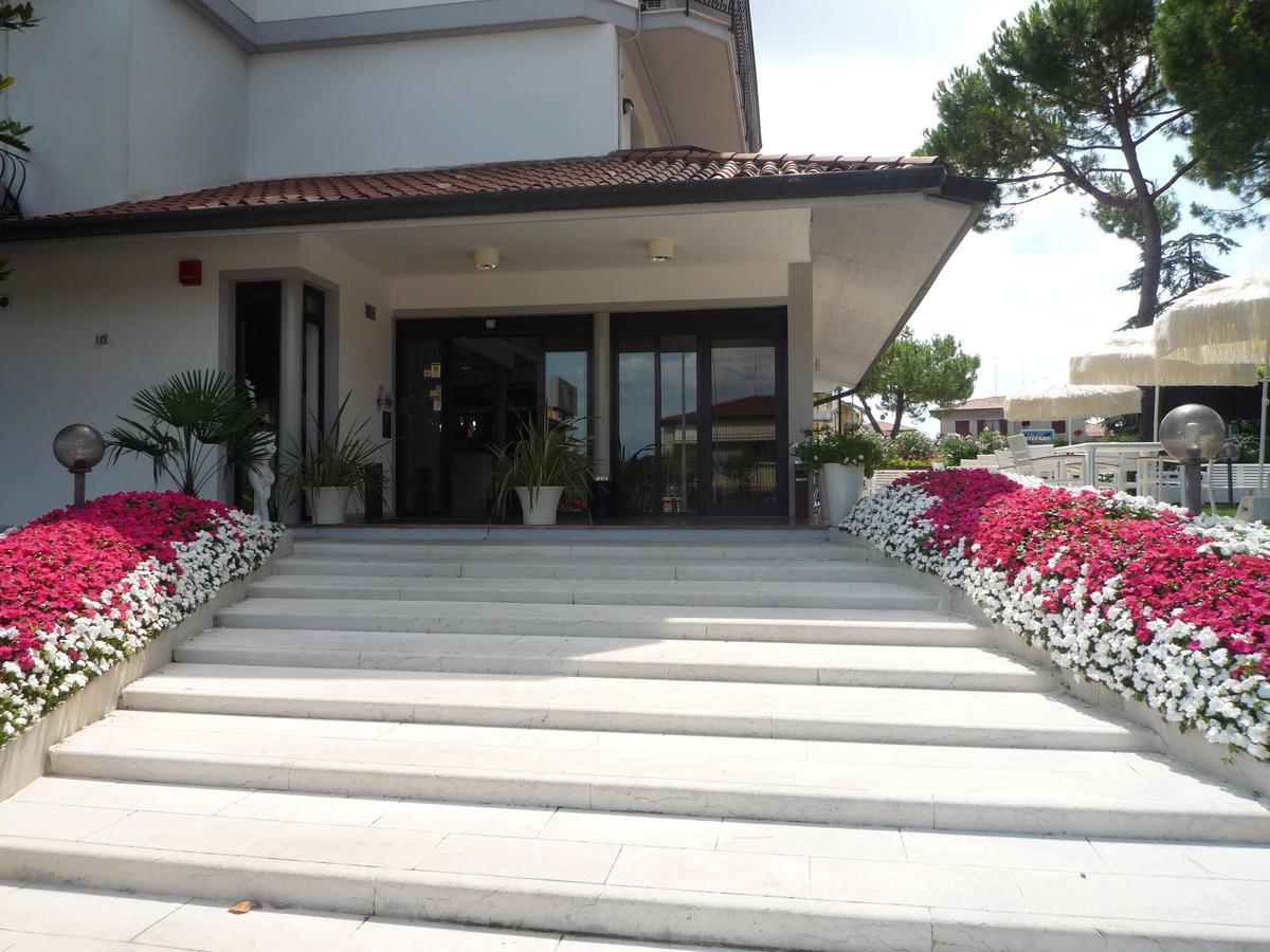 Hotel International Sirmione Kültér fotó